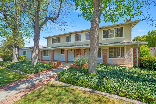 Foto del edificio - Executive Saratoga Home + ADU | Pool & Spa | Lynbrook High School District