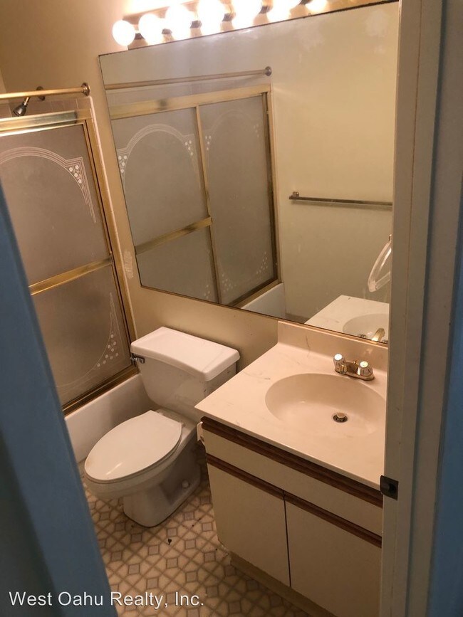 Building Photo - 2 br, 2 bath House - 92-1005 Nou St. #5-204