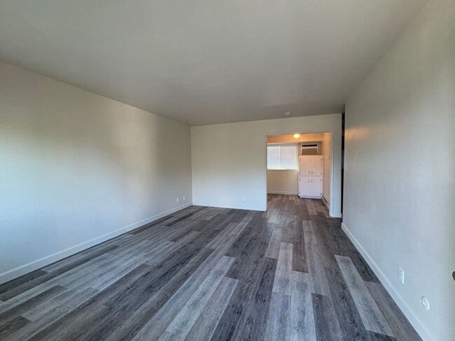 Building Photo - Garden Studio Apartment in Downtown Lodi