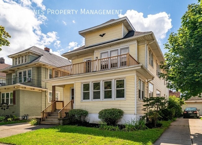 Foto del edificio - 33 Harding Rd