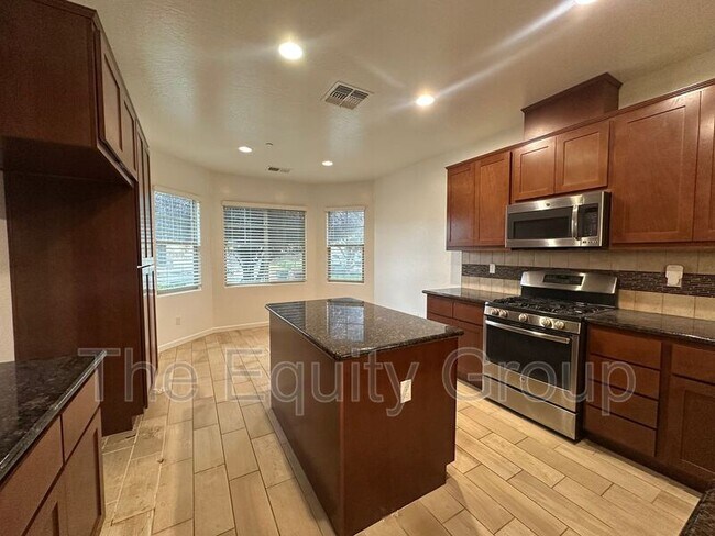 Foto del edificio - 3633 W Harold Ave