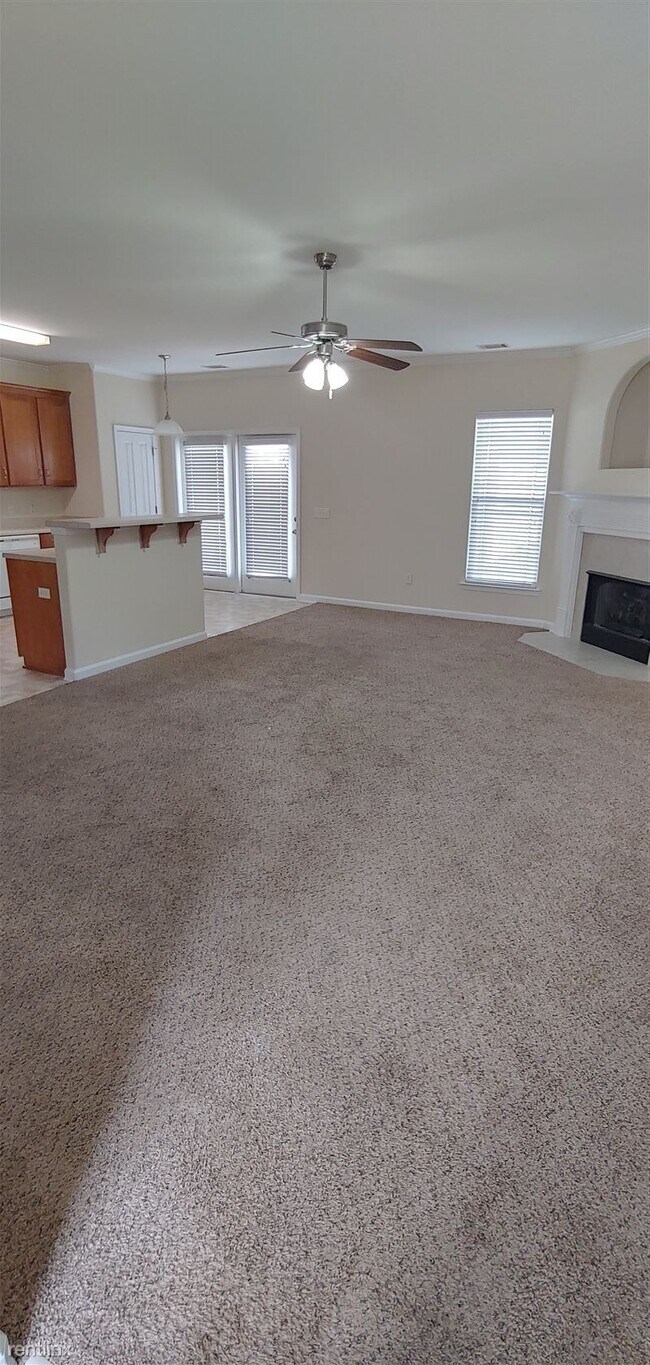 Foto del edificio - 3 br, 2.5 bath House - 635 Summer Hill Way