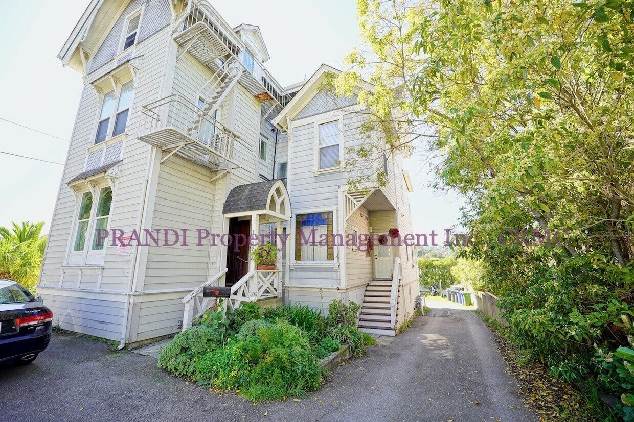 Foto principal - Victorian 1Br Apartment Close to Downtown