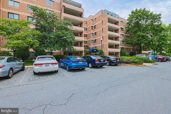 Foto del edificio - 2903 Fallstaff Rd