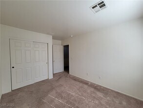 Building Photo - 1112 Nevada Blaze Ave