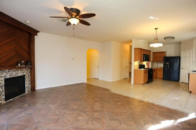 Building Photo - 422 New Hope Ln