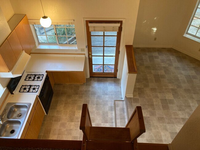 Foto del edificio - AVAILABLE AUGUST - Retreat Like SLO Loft S...