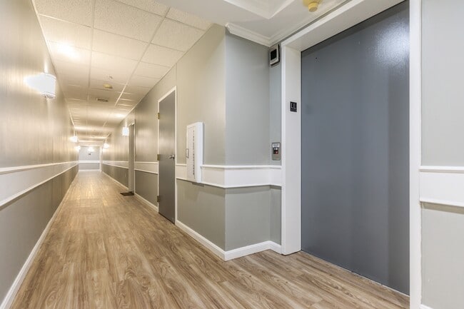 Building Photo - The Manchester Apartment Homes