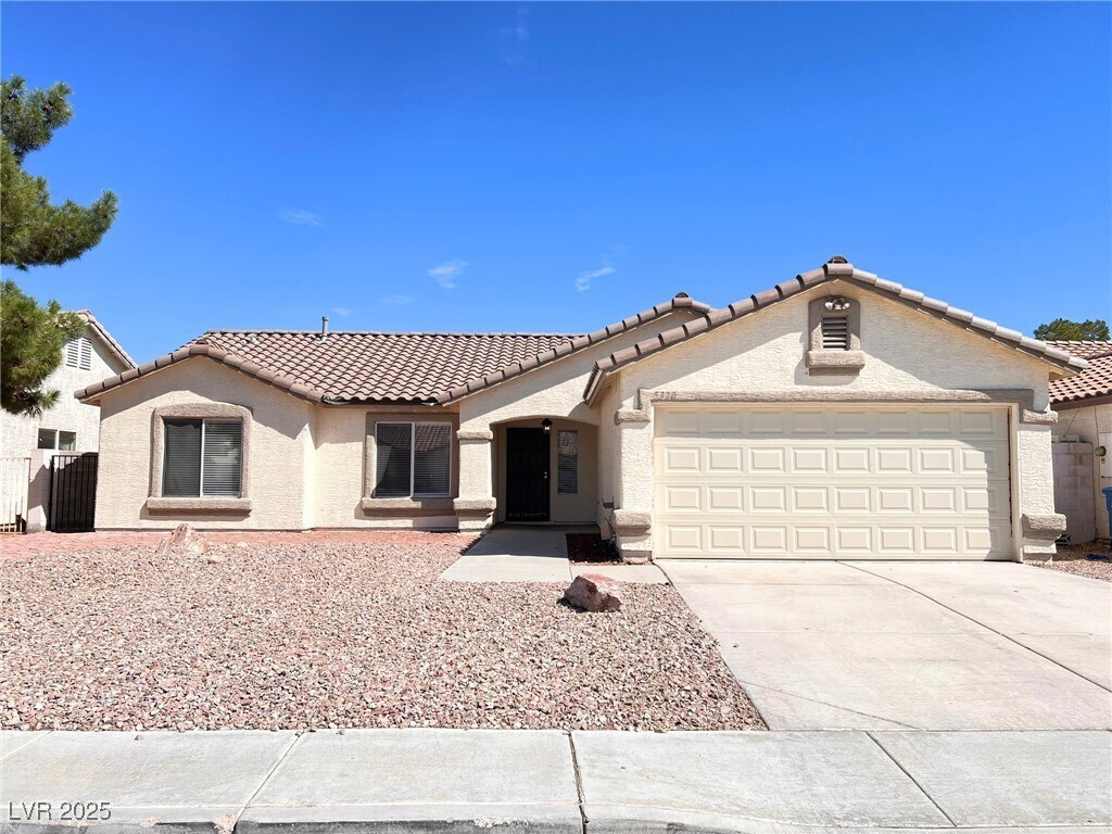 Foto principal - 5320 Daywood St