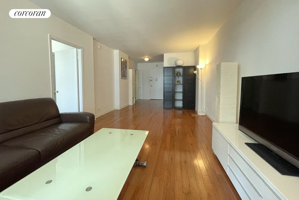 Primary Photo - 159 W 53rd St