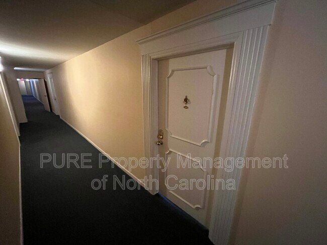 Foto del edificio - 1323 Queens Rd