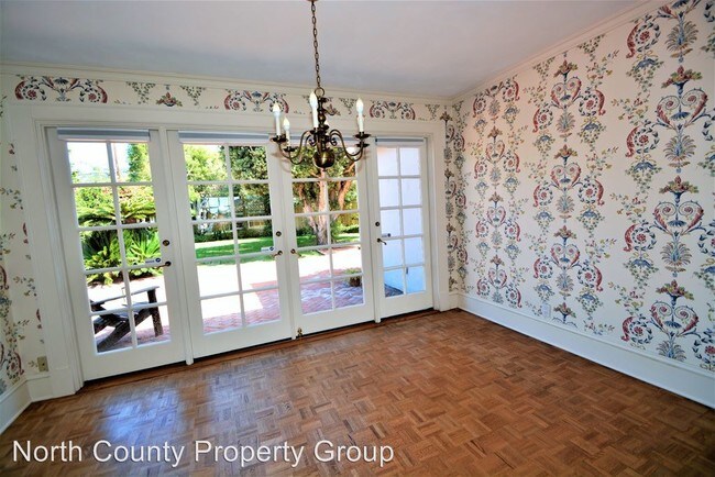 Building Photo - 6323 Avenida Cresta