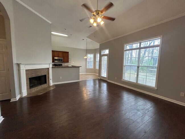Building Photo - 9204 Acadia Pl