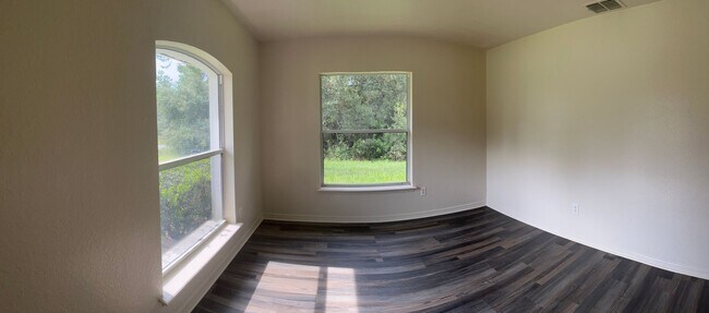 Building Photo - 1940 SW 170th Loop