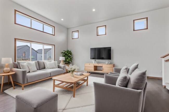 Foto del edificio - 4-bedroom, 3-bathroom South Fargo Single-Family Home w/ 2 Stall Garage