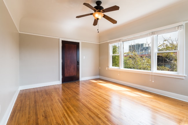 Building Photo - 3814 Centre St