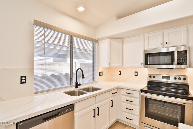 Building Photo - 17124 N Melissa Ln