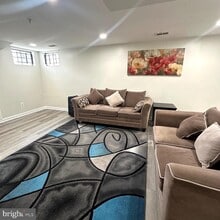 Building Photo - 7605 Quicksilver Ct