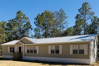 Building Photo - 5597 Acadia St