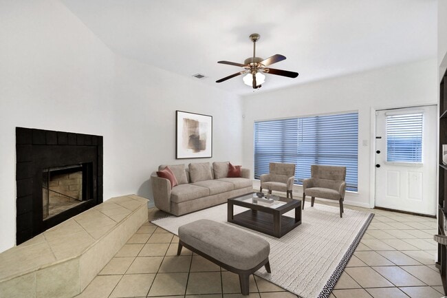 Building Photo - ***APPLICATION CURRENTLY UNDER REVIEW***Mo...