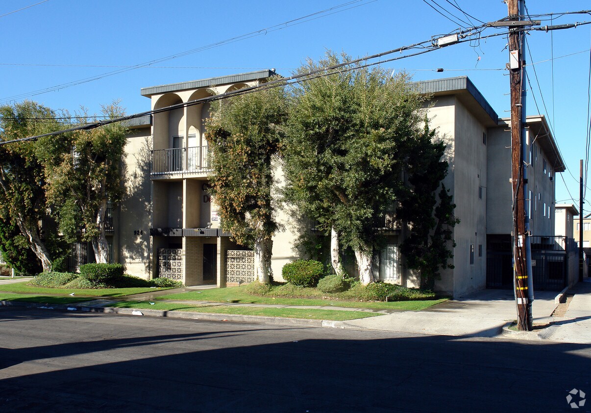 Hyde Park VillageHomeowners Apartments Inglewood, CA