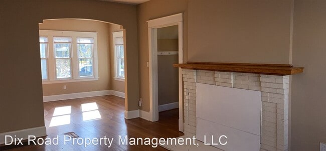 Building Photo - 3 br, 1.5 bath House - 215 Aberdeen Drive,