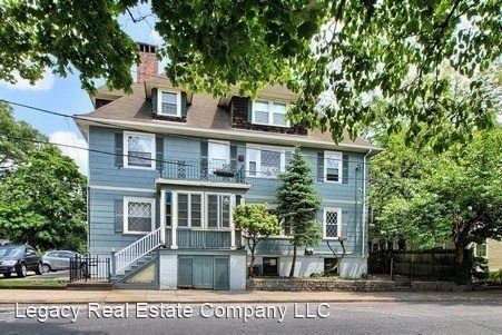 Foto principal - 6 br, 2.5 bath House - 169 George St