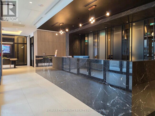 Photo du bâtiment - 1610 Charles St