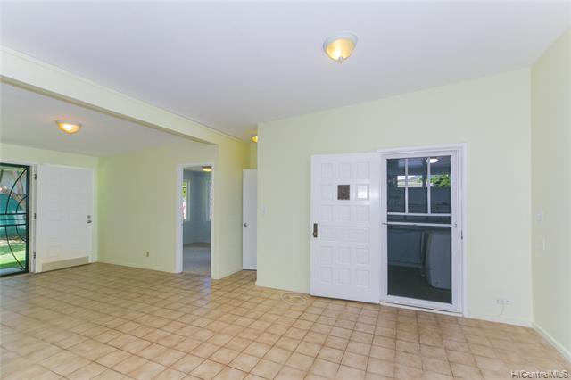Building Photo - 828 Oneawa St