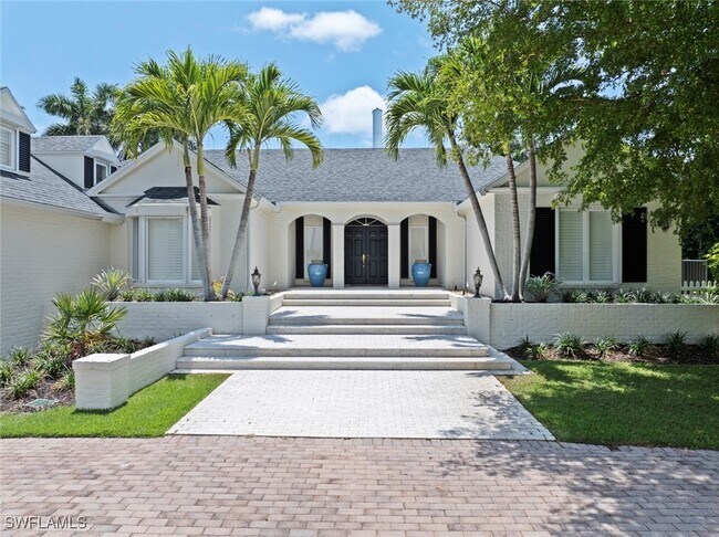 Foto del edificio - 2700 Treasure Ln