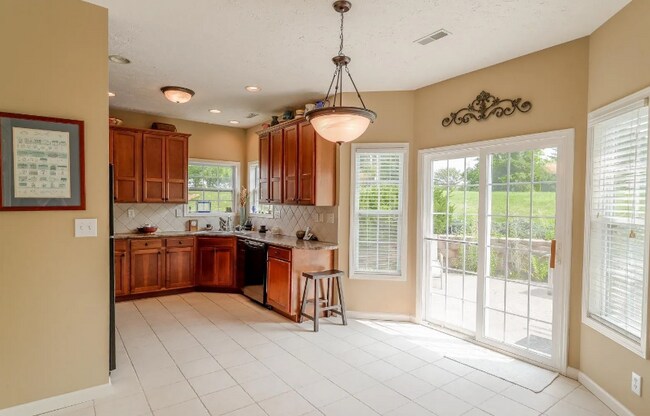 Building Photo - 2234 Sandpiper Ct N