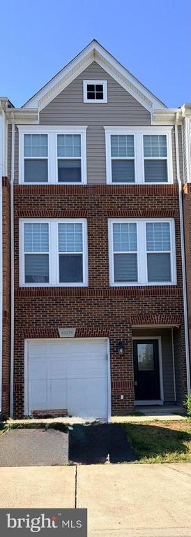 Building Photo - 43276 Novi Terrace