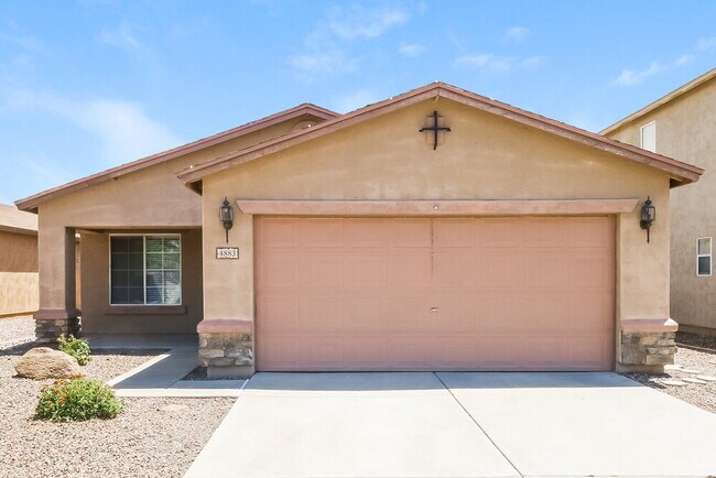 Castlegate Apartments for Rent with Hardwood Floors - San Tan Valley ...
