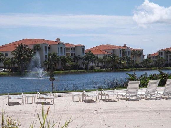 Building Photo - 20021 Sanibel View Cir