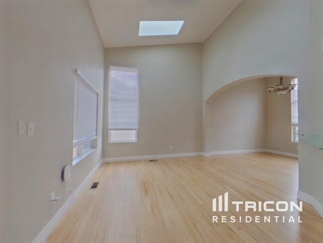 Foto del edificio - 9909 Vine St