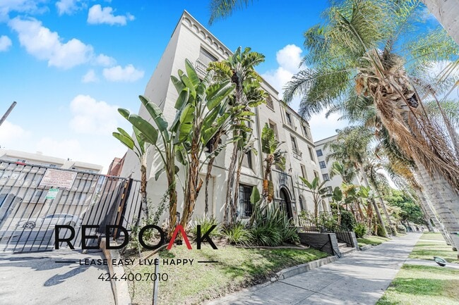 Building Photo - 826 S Hobart Blvd