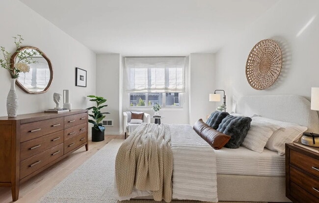 Building Photo - chic and sunny large one bedroom condo located .