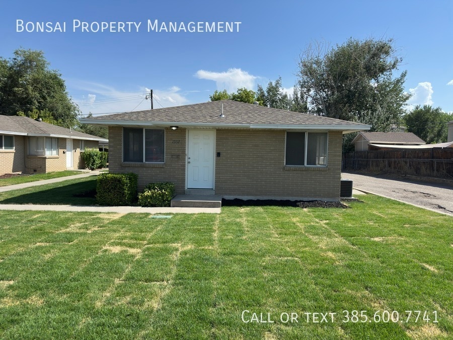 Primary Photo - 1557 California Ave