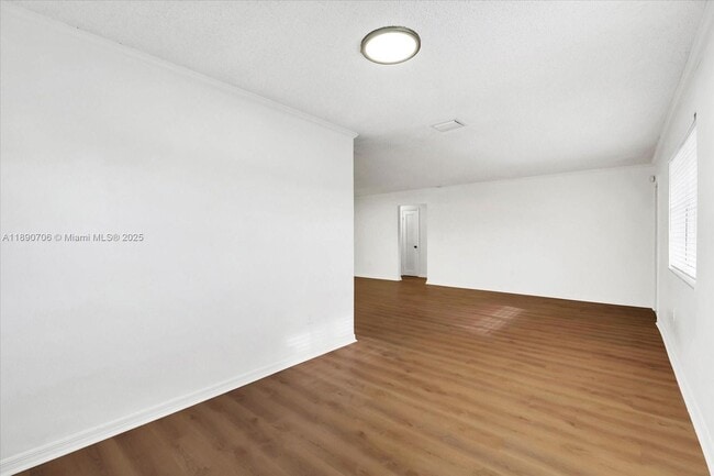 Foto del edificio - 4090 SW 69th Ave