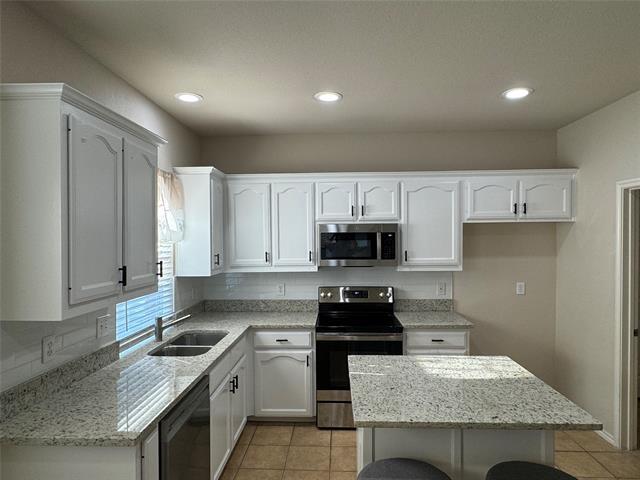 Primary Photo - 2136 Carlotta Dr