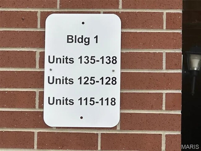 Foto del edificio - 135 Harmony Meadows Ct