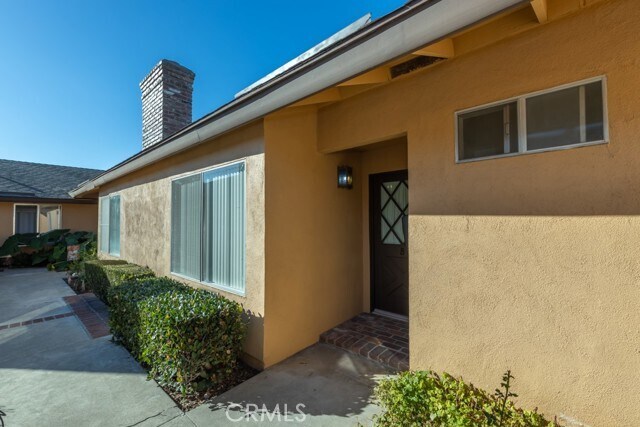 Primary Photo - 1682 W Cindy Ln