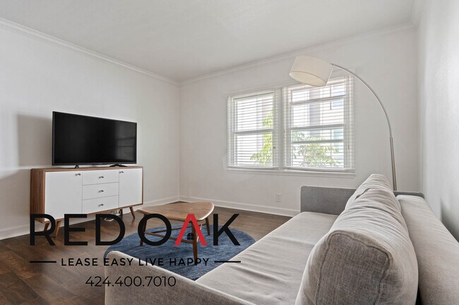 Building Photo - 6 WEEKS FREE! Bright and Tranquil Two Bedr...