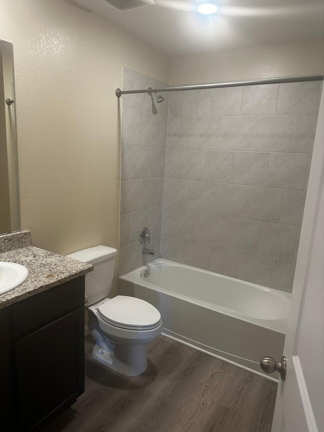 Building Photo - 15027 Harbor Lndg