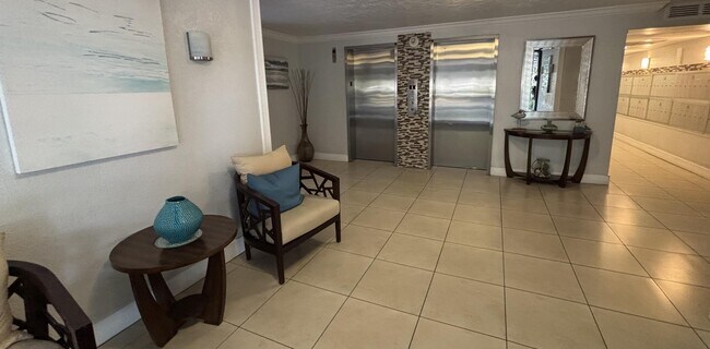 Foto del edificio - 605 Oaks Dr