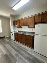 Building Photo - 2504 Main St