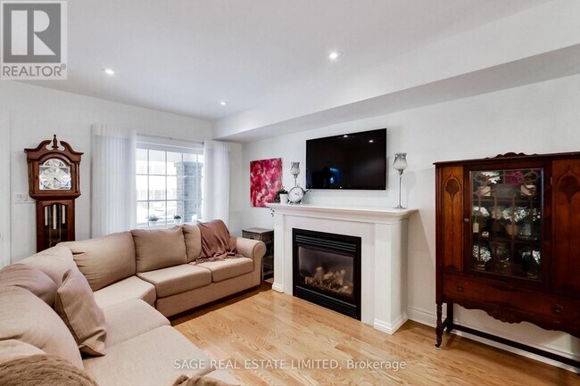 Photo du bâtiment - 176 Lawlor Ave