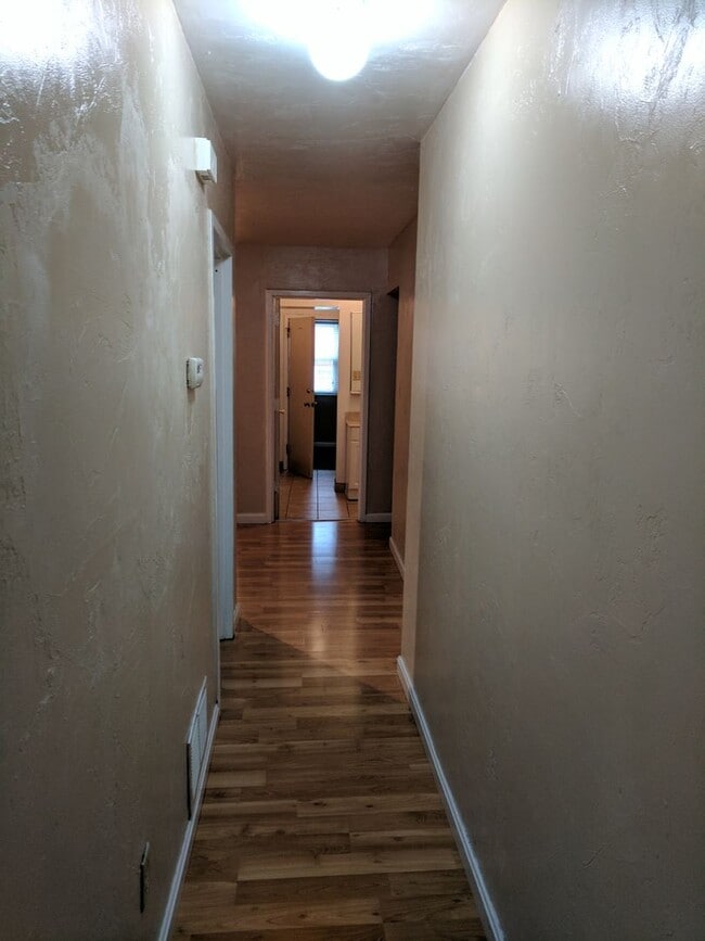 Building Photo - 244 Meyran Ave
