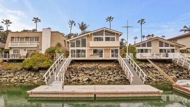 Building Photo - 2957 Seaview Ave