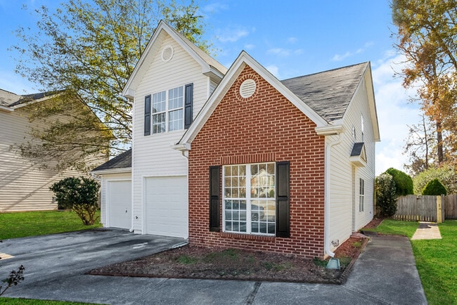 Building Photo - 2205 Oakland Spring Dr
